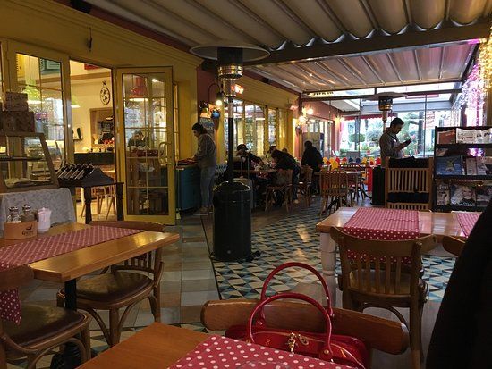 Quzzine Mutfak & Cafe